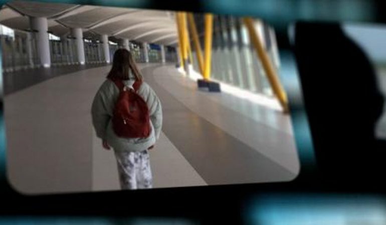 Mom says 12-year-old went missing while traveling as unaccompanied minor on American Airlines flight