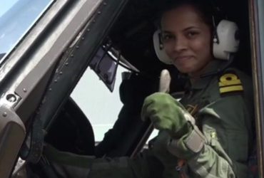 How does India have twice as many women airline pilots as the US?