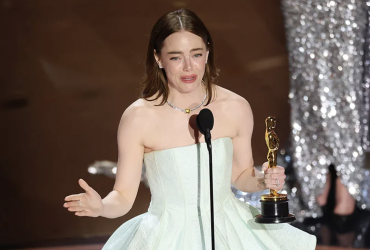 Emma Stone Takes Best Actress Oscar in ‘Broken’ Gown, Jokes: “No Peeking at the Back!”