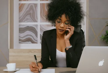 Working women face more daily stress than men, study reveals.
