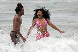 SZA Spotted On Beach In Hawaii With Producer Cody