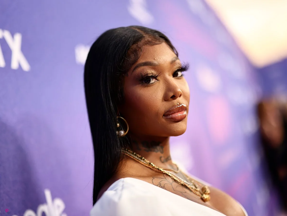 R&B singer Summer Walker has spoken out on the matter following criticism of a video showing her daughter hitting her during a birthday party