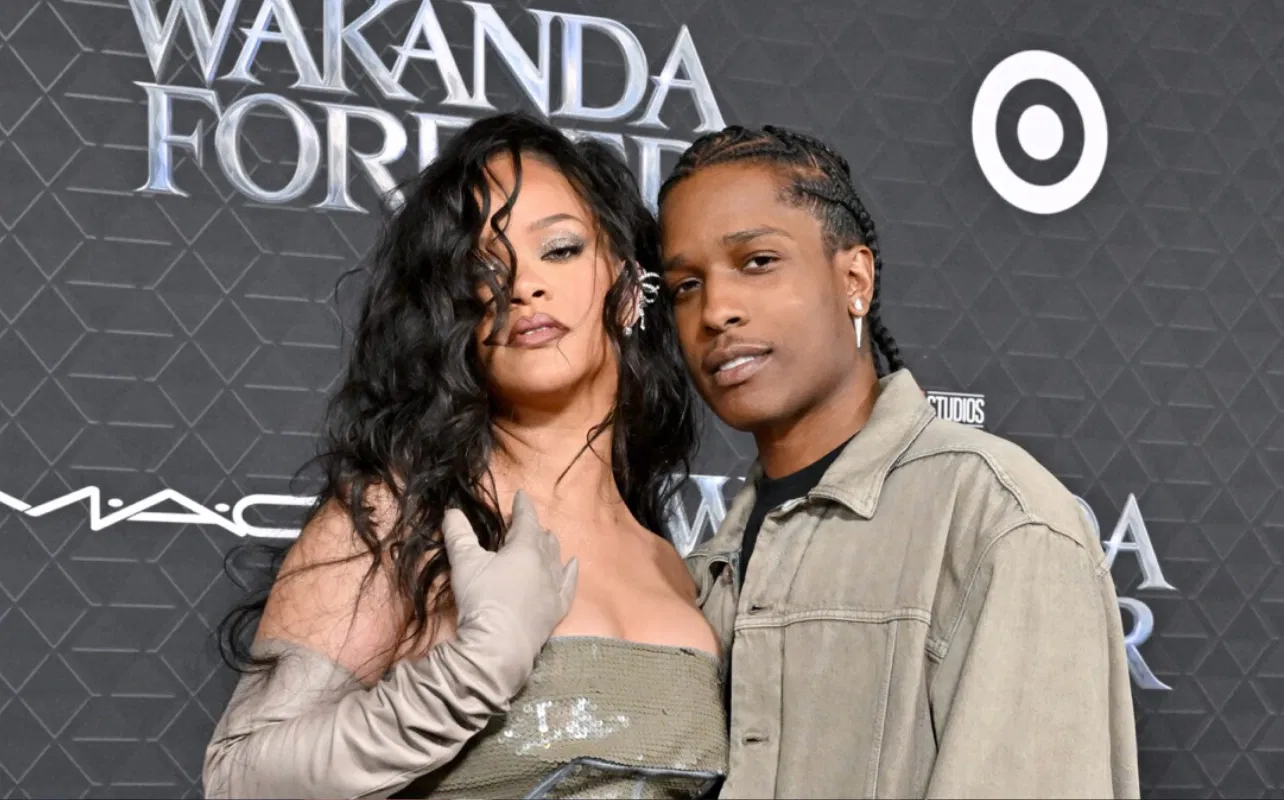 Rihanna lit up the Boys & Girls Club of Harlem with free Puma sneakers and gear for the kids.