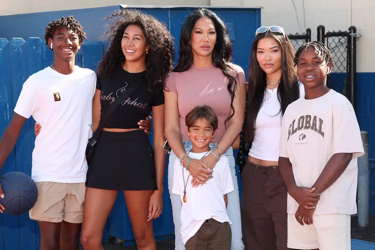 Kimora Lee Simmons accuses ex of spreading ‘lies’ about his efforts to win their children’s love. Kimora Lee Simmons accuses ex of spreading ‘lies’ about his efforts to win their children’s love.