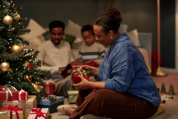 Holiday Magic Runs on Women—and It’s Exhausting.